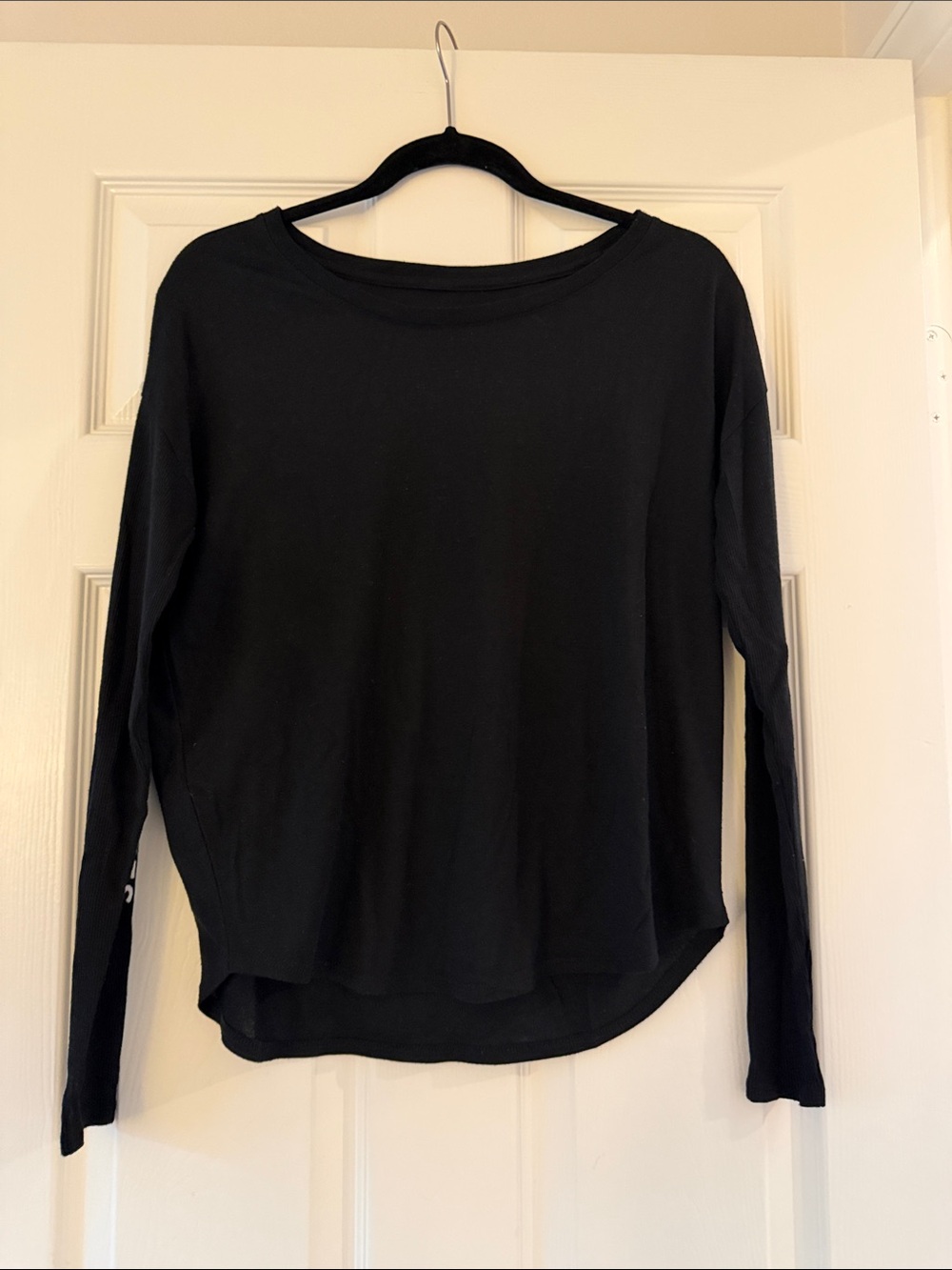 Club Pilates Long-Sleeve Tee - Black with White Logo - Picture 2 of 3